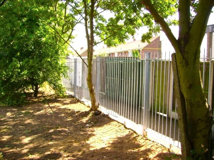 Steel Railings – Herringham School Grays Essex