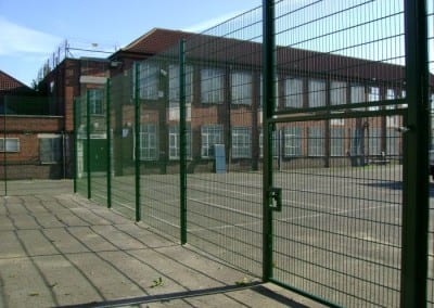 Wire Mesh Sports Fencing – Stratford School – London