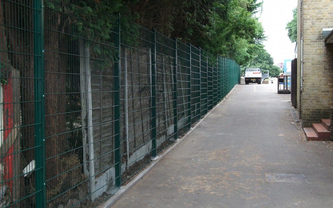 Wire Mesh Fencing – Lambourne School – Abridge Essex