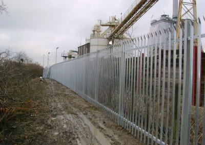 Steel Palisade Fencing Essex – O-I Manufacturing Ltd – Harlow Essex