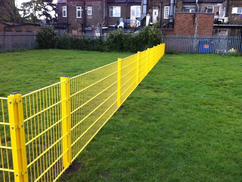 Wire Mesh Fencing Essex – St Peters School Dagenham Essex