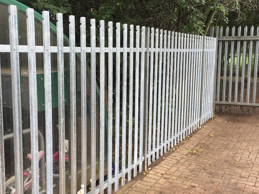 Steel Palisade Fencing – Bolt and Heeks School – Hatfield